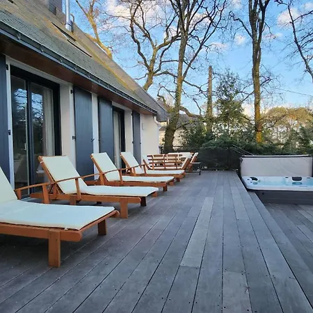 Nature Salle De Sport Jacuzzi Vila Saint-Jean-la-Poterie